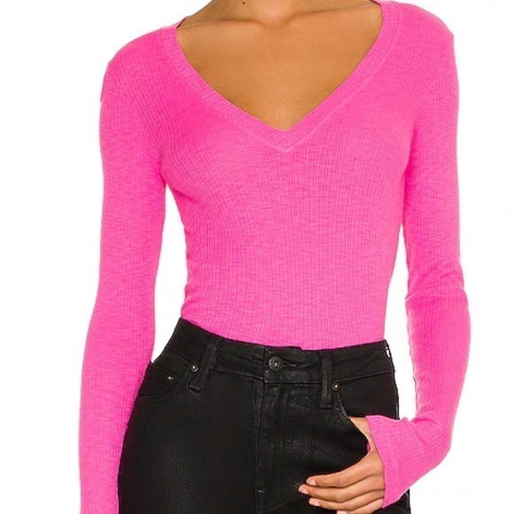 🔵SALE 3/$25 SUNDRY LONG SLEEVE VNECK PINK PULLOVER RIBBED TSHIRT 2 - Picture 1 of 9